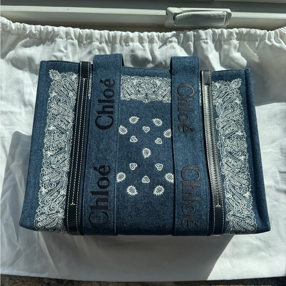 CHLOE
x High Summer Woody Medium Tote Bag in Bandana Embroidered Denim - Picture 2 of 6